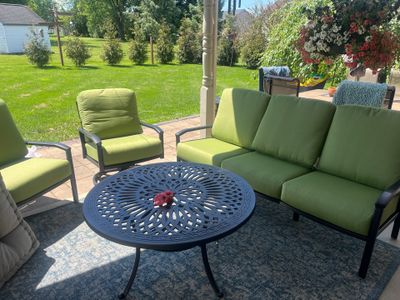 Hanamint Furniture