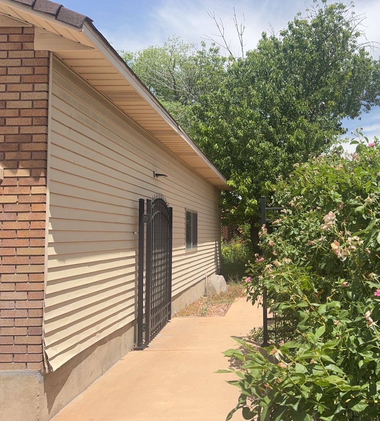 West Jordan | Hardie Lap Siding w/ Brick Accent | Boothbay Blue & Cobble Stone by Ideal Siding Utah