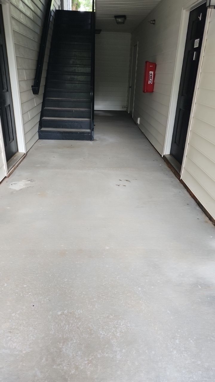 Appartment cleaning by Power Wash Masters LLC