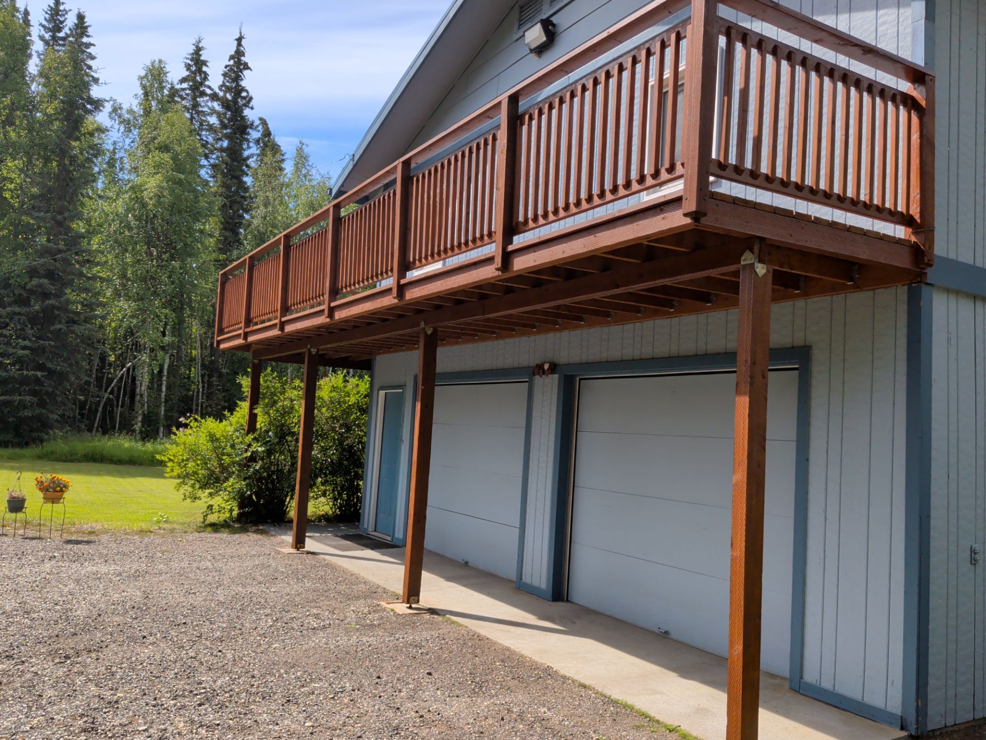 Gorgeous Deck Staining by Midnight Sun Painting