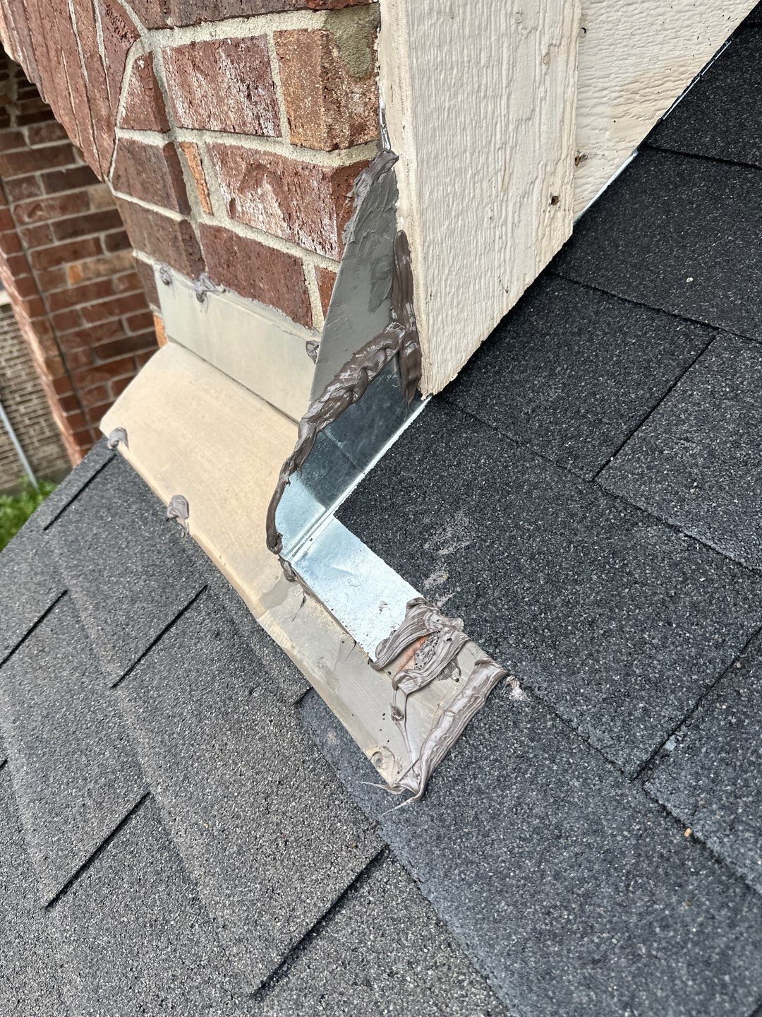 Hail Damage using Owen's Corning Duration (Lifetime) Shingles by Roof Repair Company