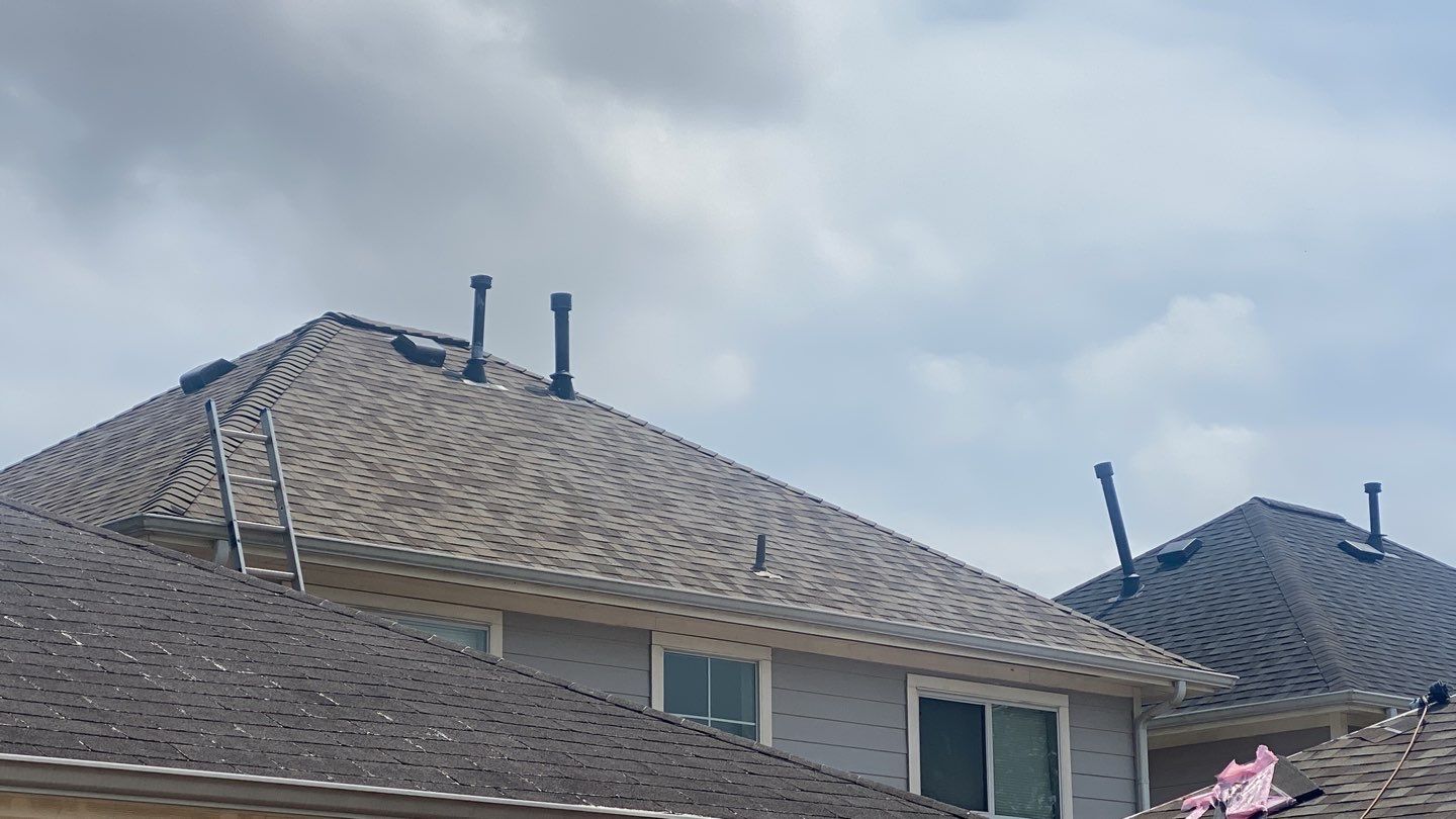 Residential Roofing Installation using Owen's Corning Duration (Lifetime) Shingles by Roof Repair Company