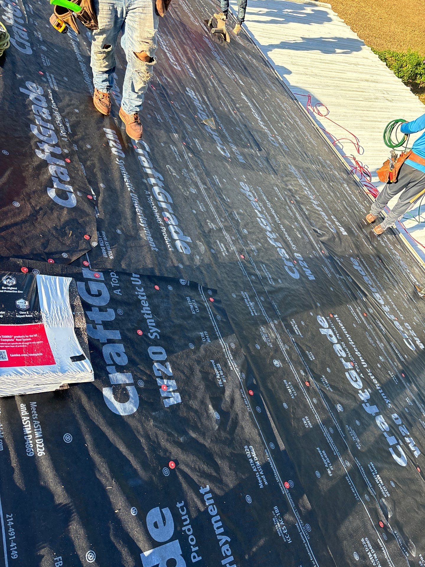Residential Roofing Installation using Owen's Corning Duration (Lifetime) Shingles by Roof Repair Company