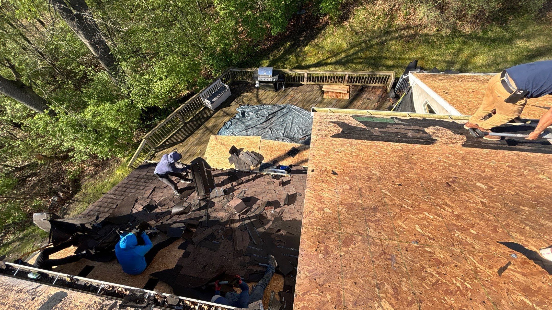 Roof Replacement using Malarkey Vista Brilliant Black by 180 Contractors