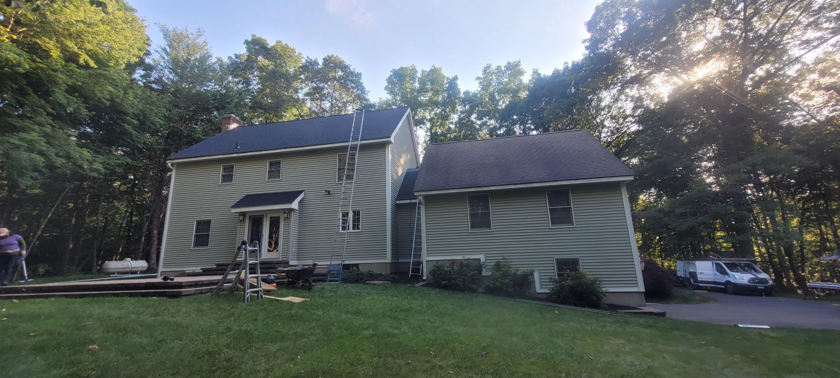 Homeowners in East Hampton, CT get a new roof by DiGiorgi by DiGiorgi Roofing and Siding Inc