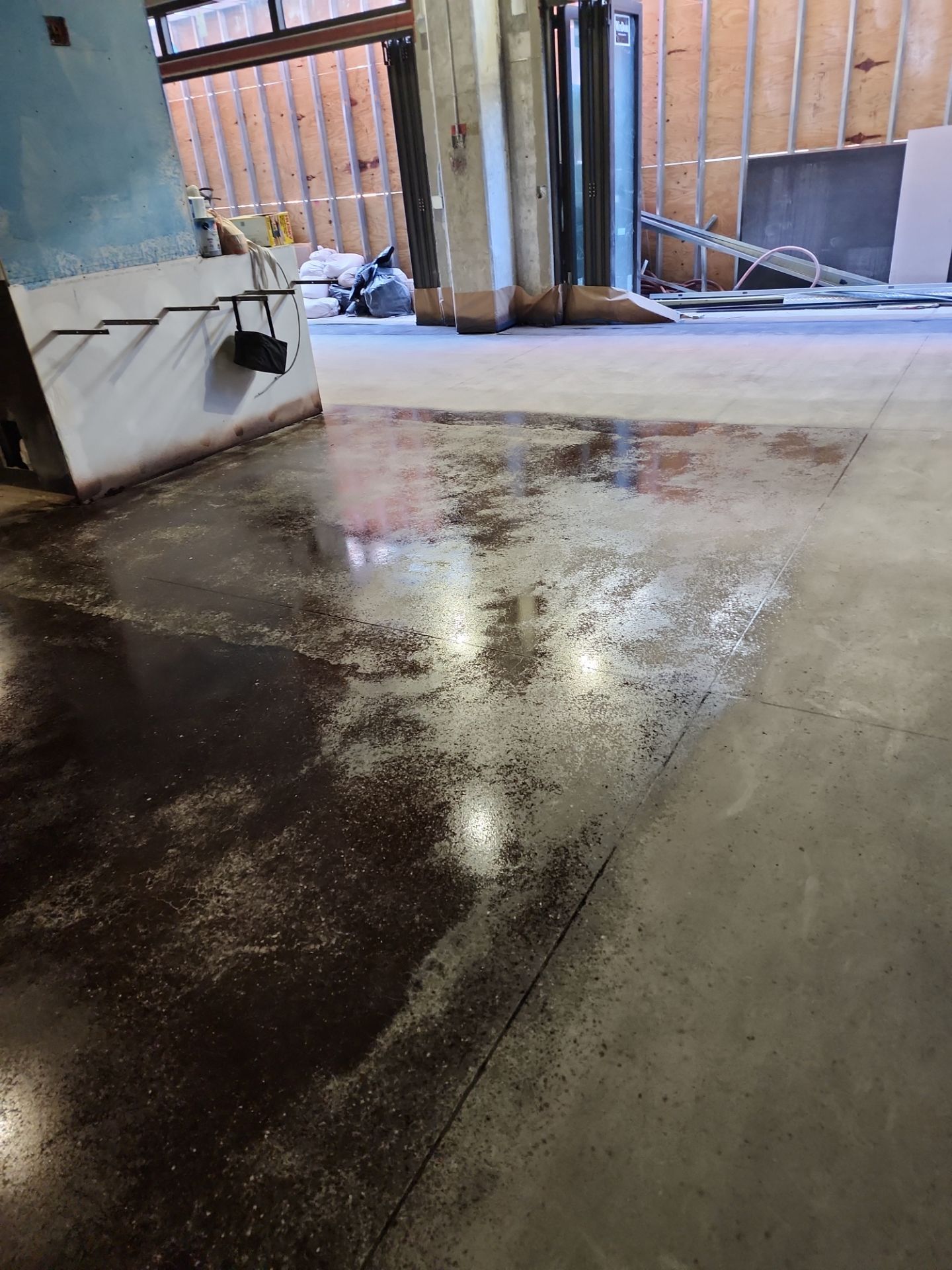 Tulio's Restaurant by Seamless Surfaces