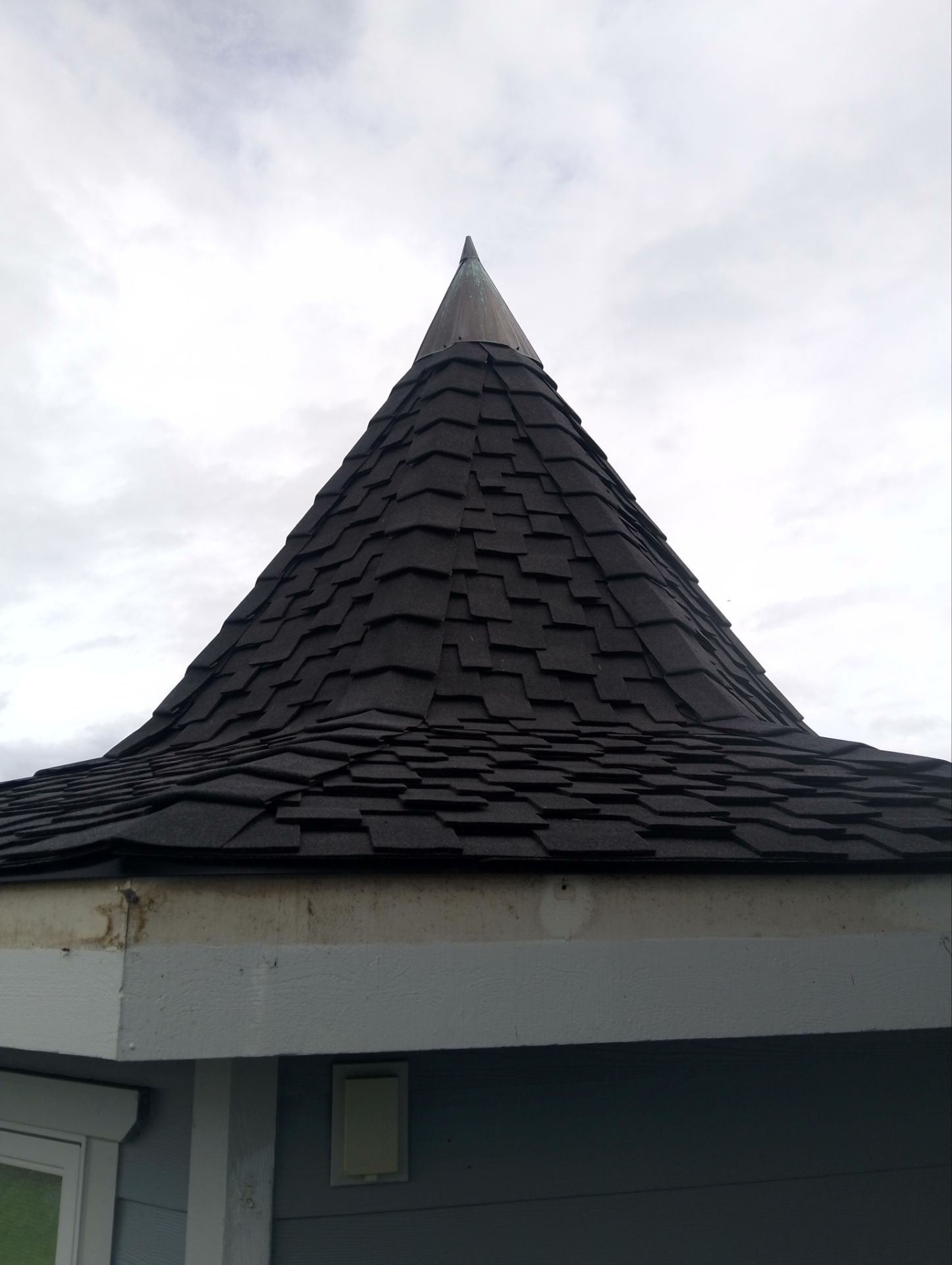 Asphalt Roof Presidential TL Project in Kingston by RoofSmart
