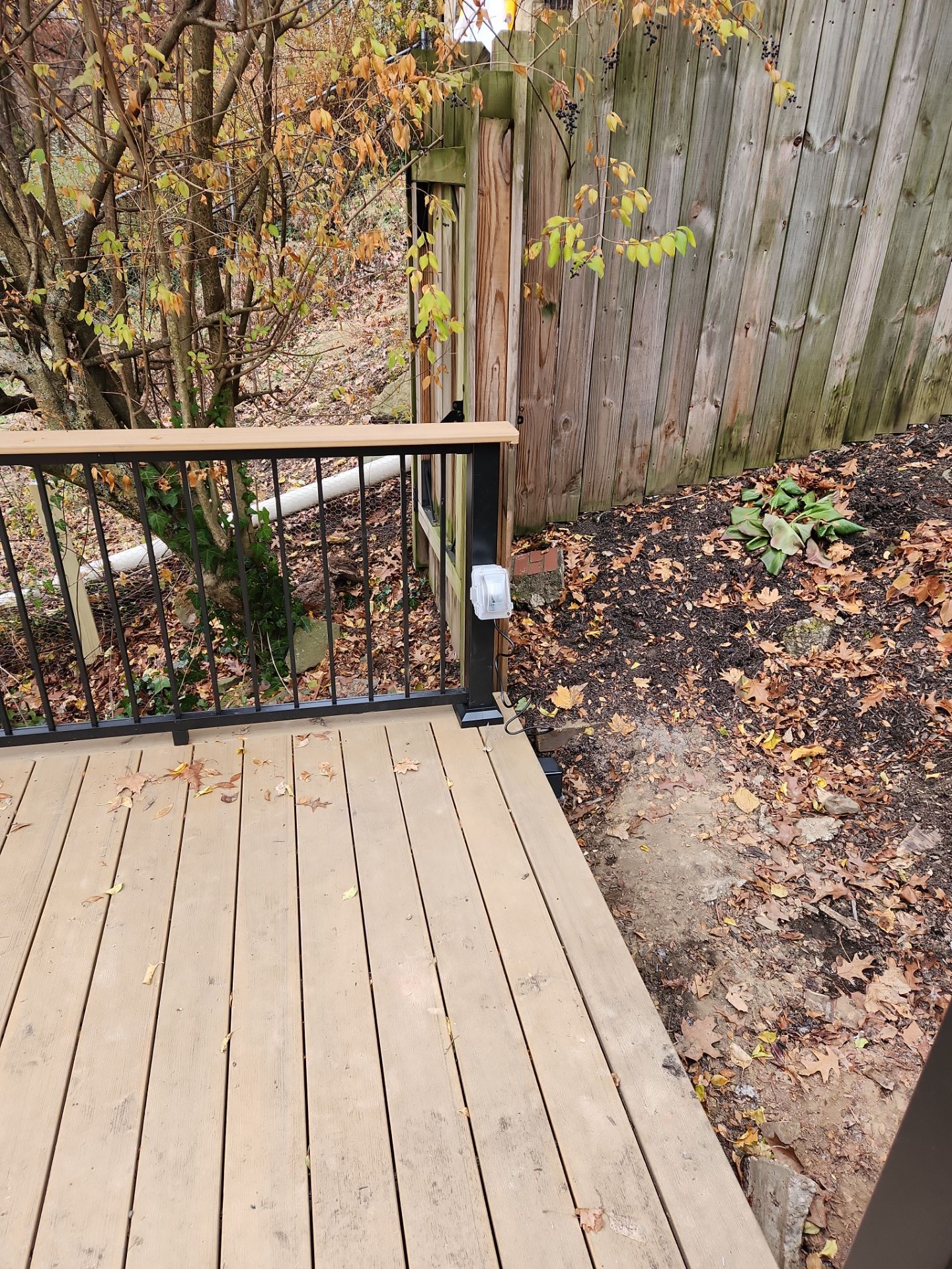 Deck by Cousins Roofing Siding & Decks