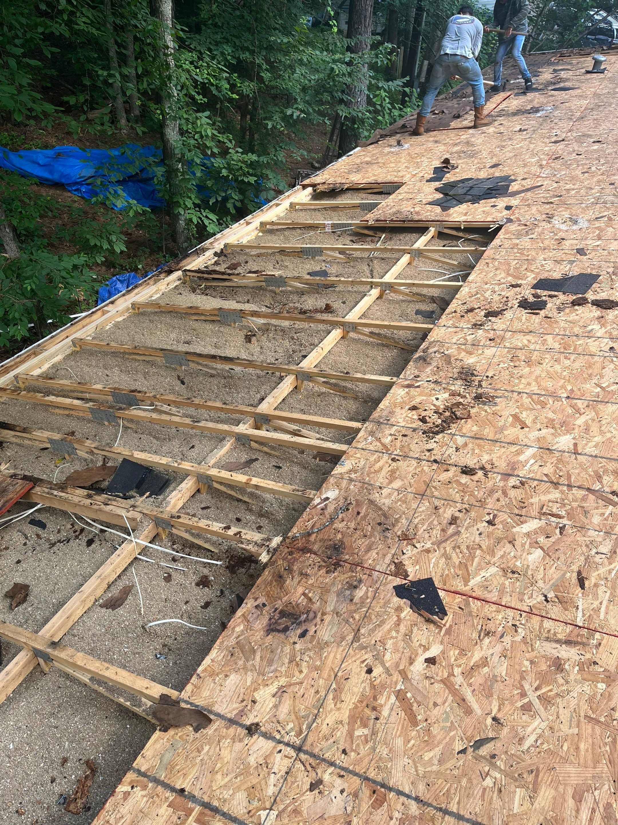 Hot Springs Manufactured Home Roof Replacement and Decking Repair by Temple Roofing and Exteriors