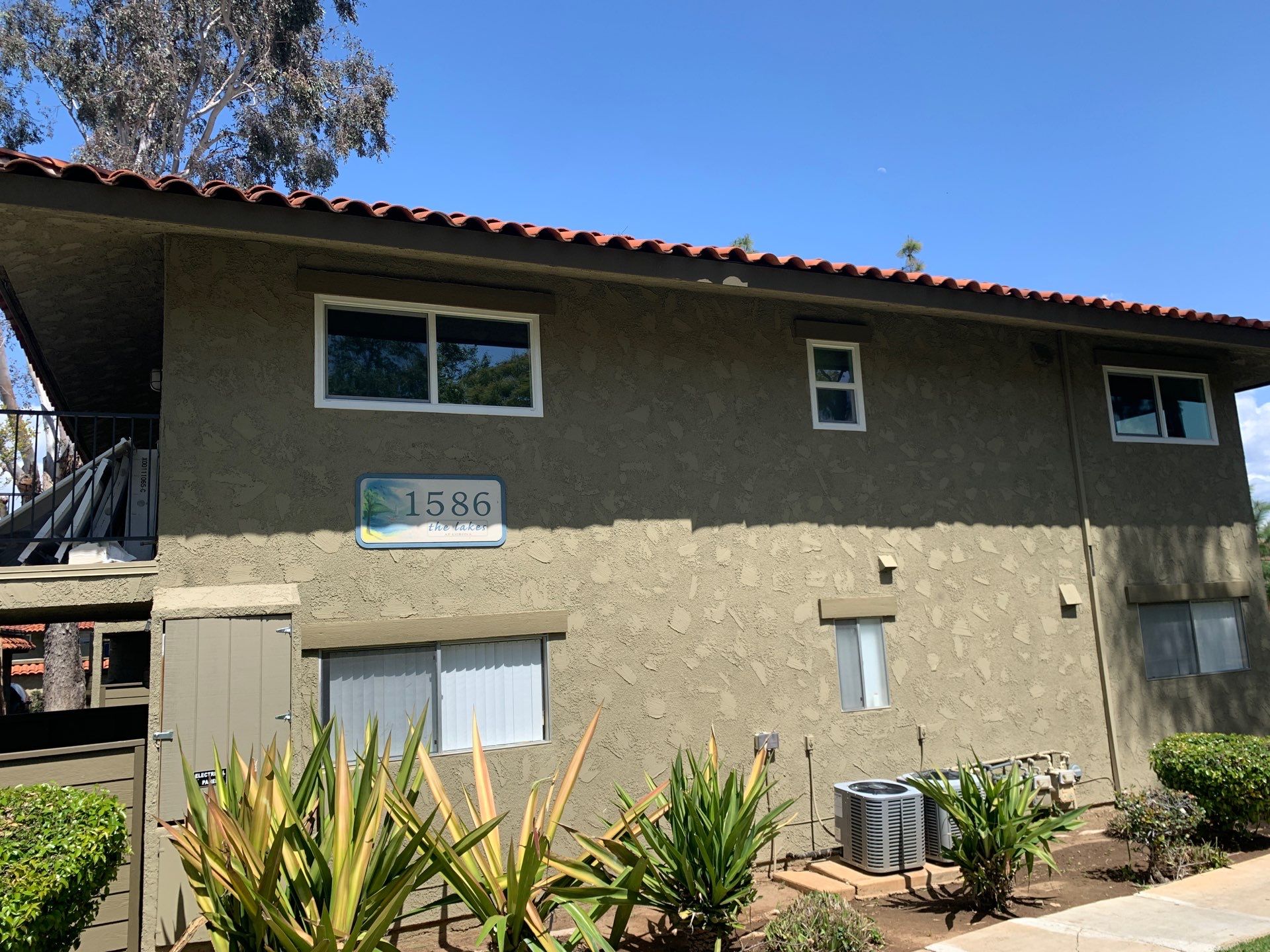Window Installation using Vinyl Windows by American Window Company