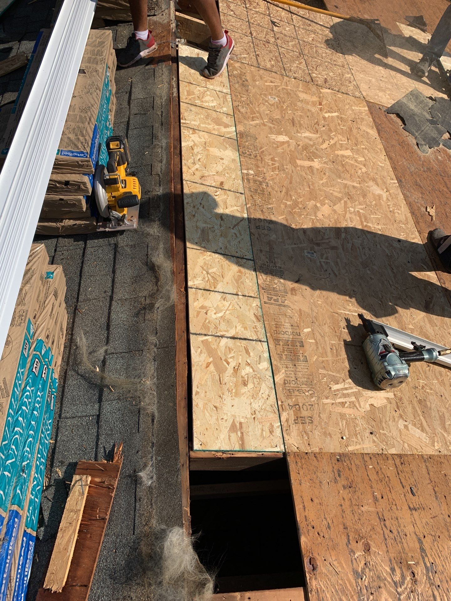 Roof Replacement using CertainTeed Landmark by 180 Contractors
