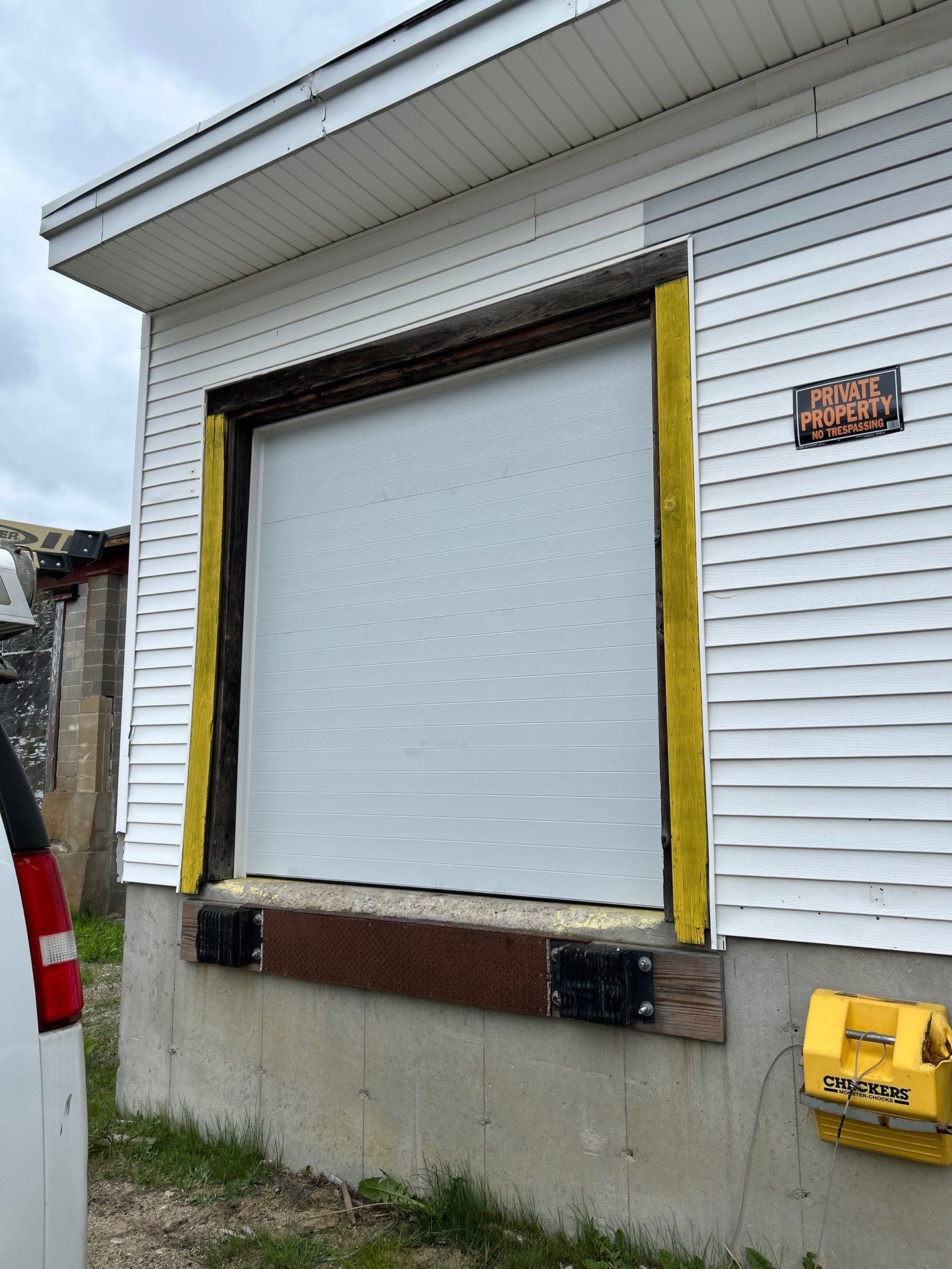 Door Installation using Raynor Encore Garage Door by Keene Door