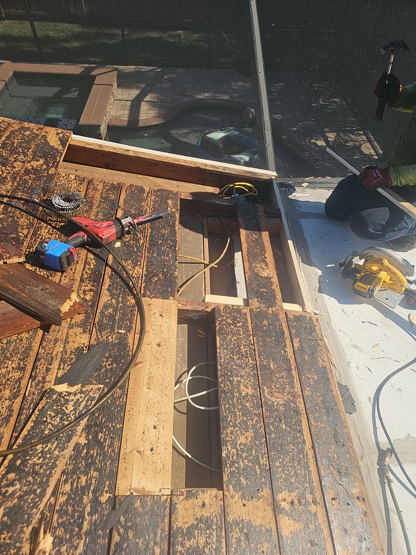 Project in St. Petersburg 33702 by Mitchell Roofing Company LLC 
