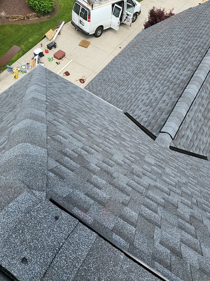 GAF Timberland Color: Pewter Gray by Eagle Eye Roofing