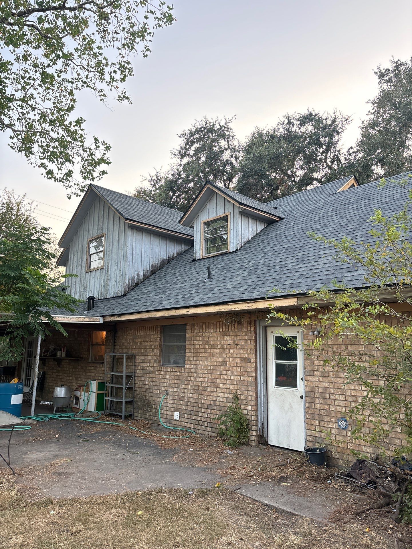 Residential Roofing Installation using Owen's Corning Duration (Lifetime) Shingles by Roof Repair Company