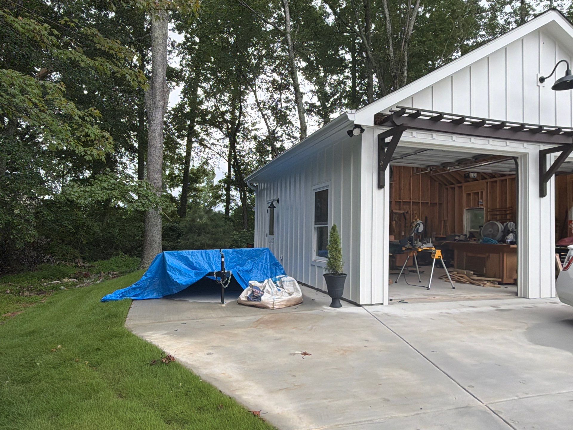 Custom Timber Carport and Pergola Addition in Powder Springs by Swift Home Renovations