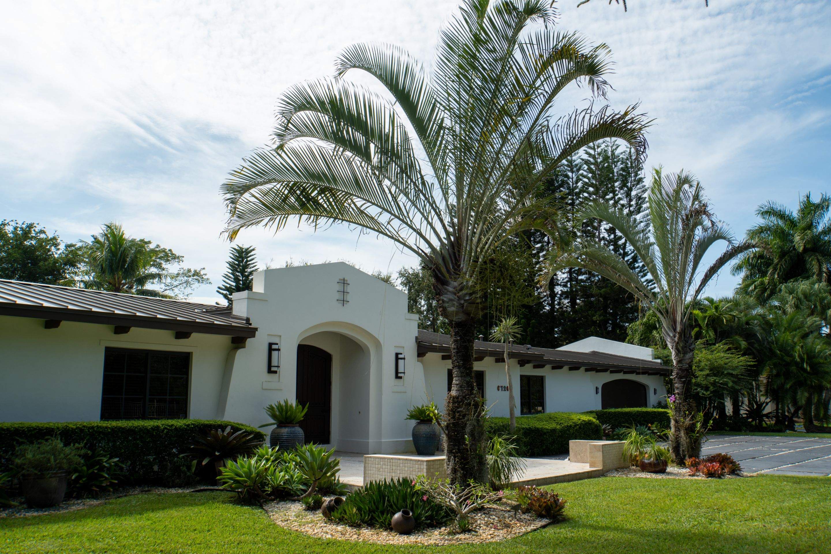 Metal Roof - Galvalume - Medium Bronze by Istueta Roofing
