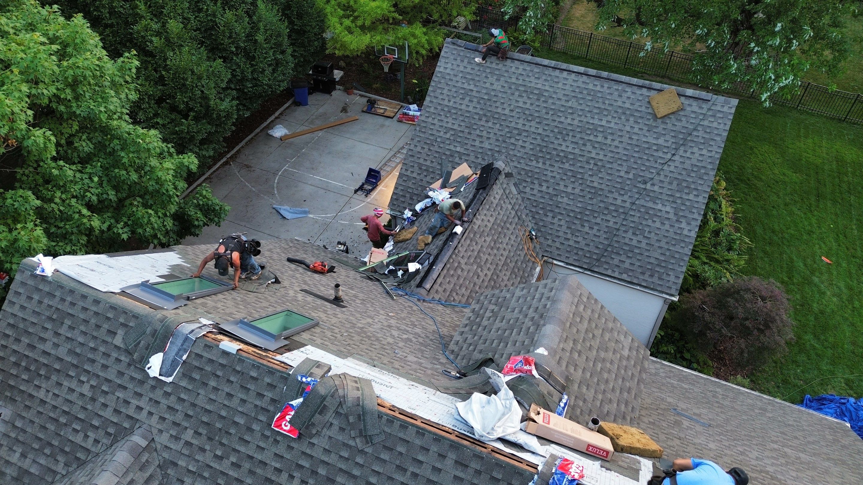 Residential Roofing Installation using Timberline HDZ Shingles - Weathered Wood by RoofX 