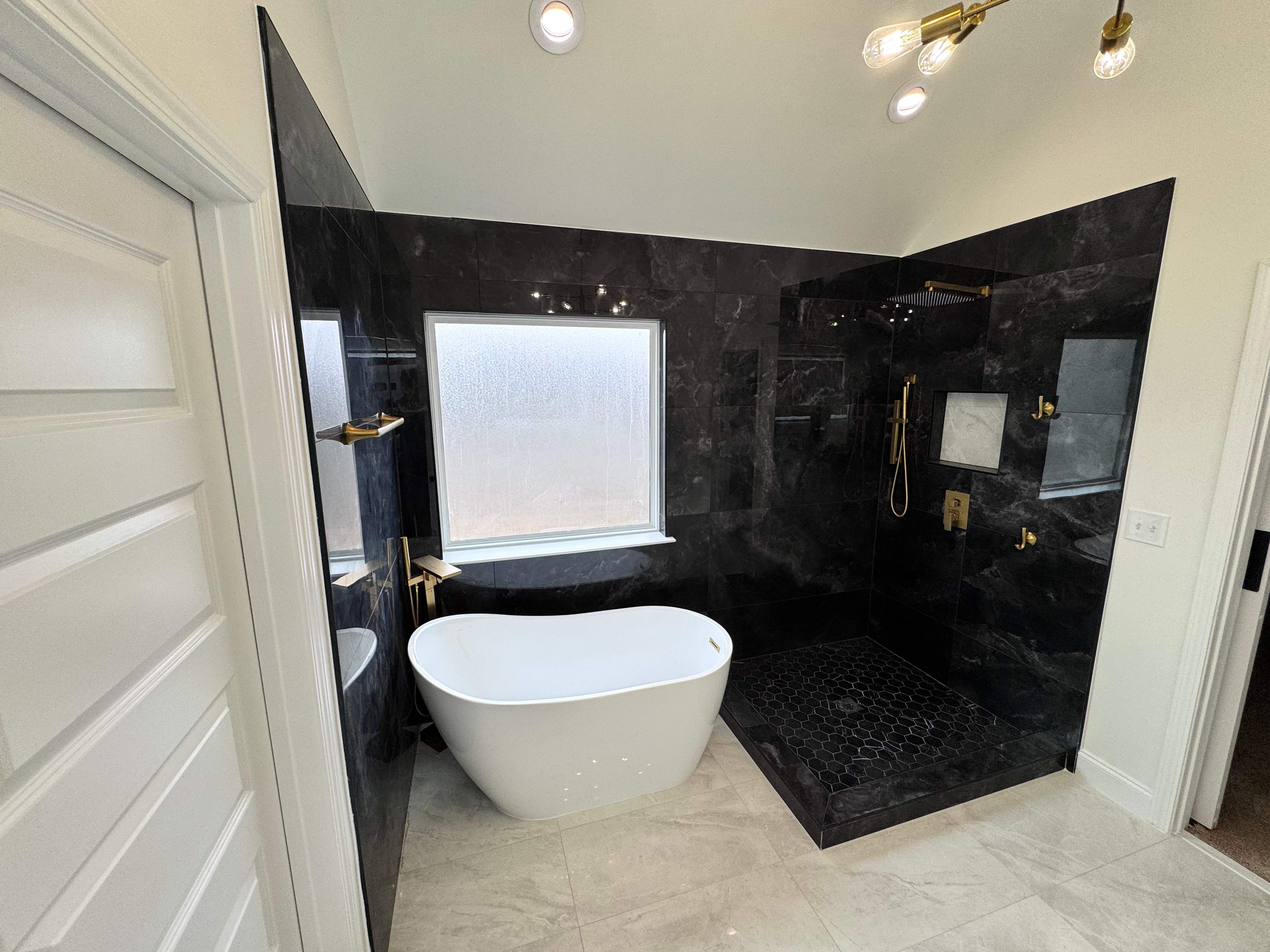 Master bathroom renovation by Prudencio