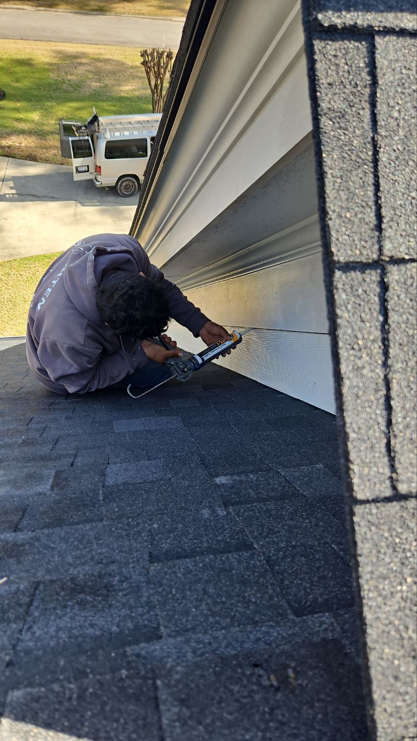Residential Roofing Installation using Owens Corning® Oakridge Onyx Black by Indigo State Roofing