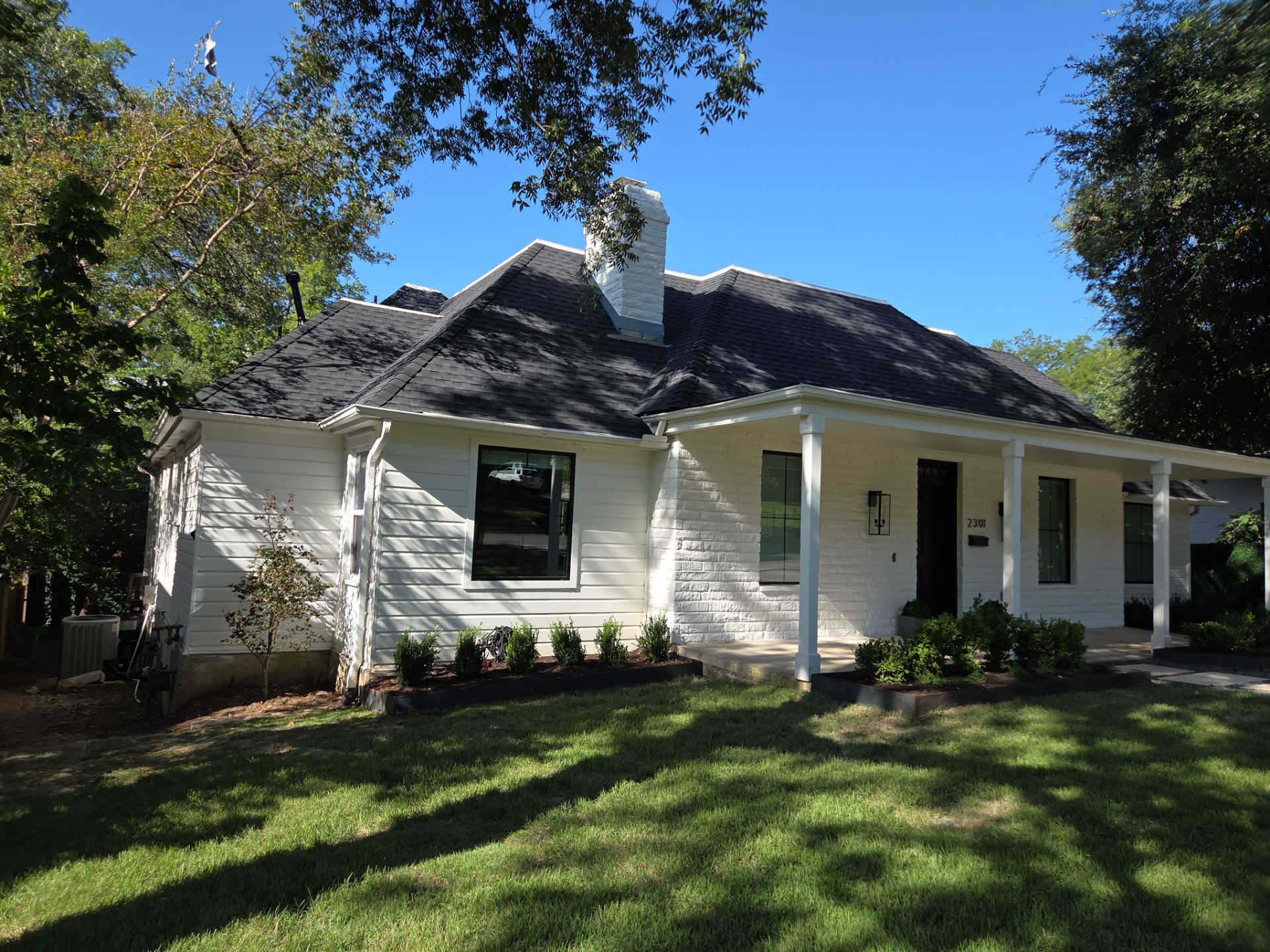 Charcoal - GAF Timberline HDZ by RoofsOnly.com