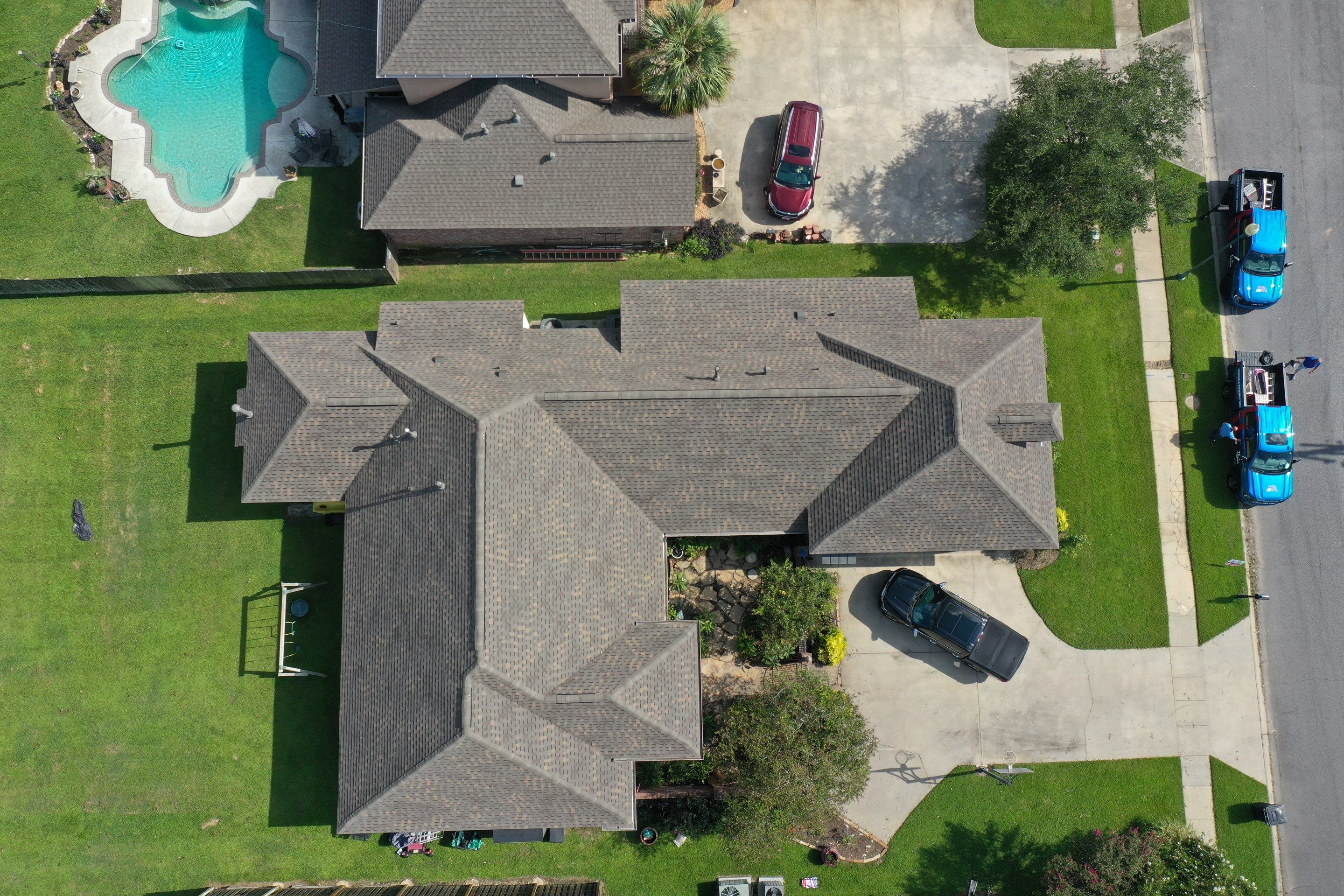 Atlas Pinnacle Pristine Weathered Shadow by Top Team Roofing & Construction