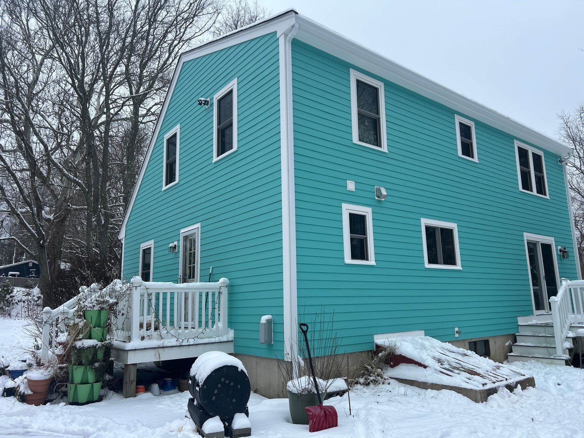 James Hardie siding in Dream Collection color - Dighton, MA by UBrothers Construction
