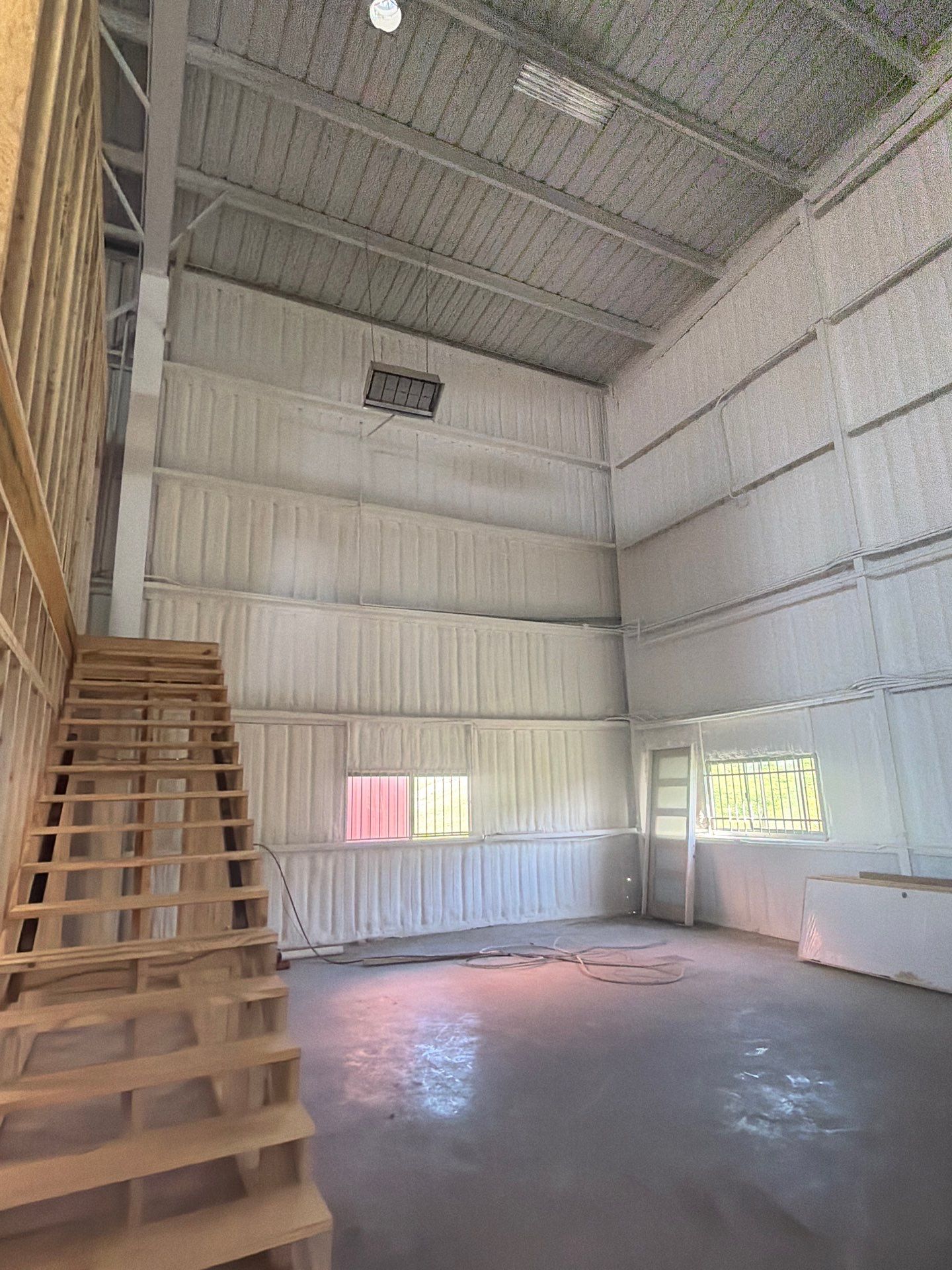 20,000 SF Airplane Hangar  by Apex Insulation Solutions