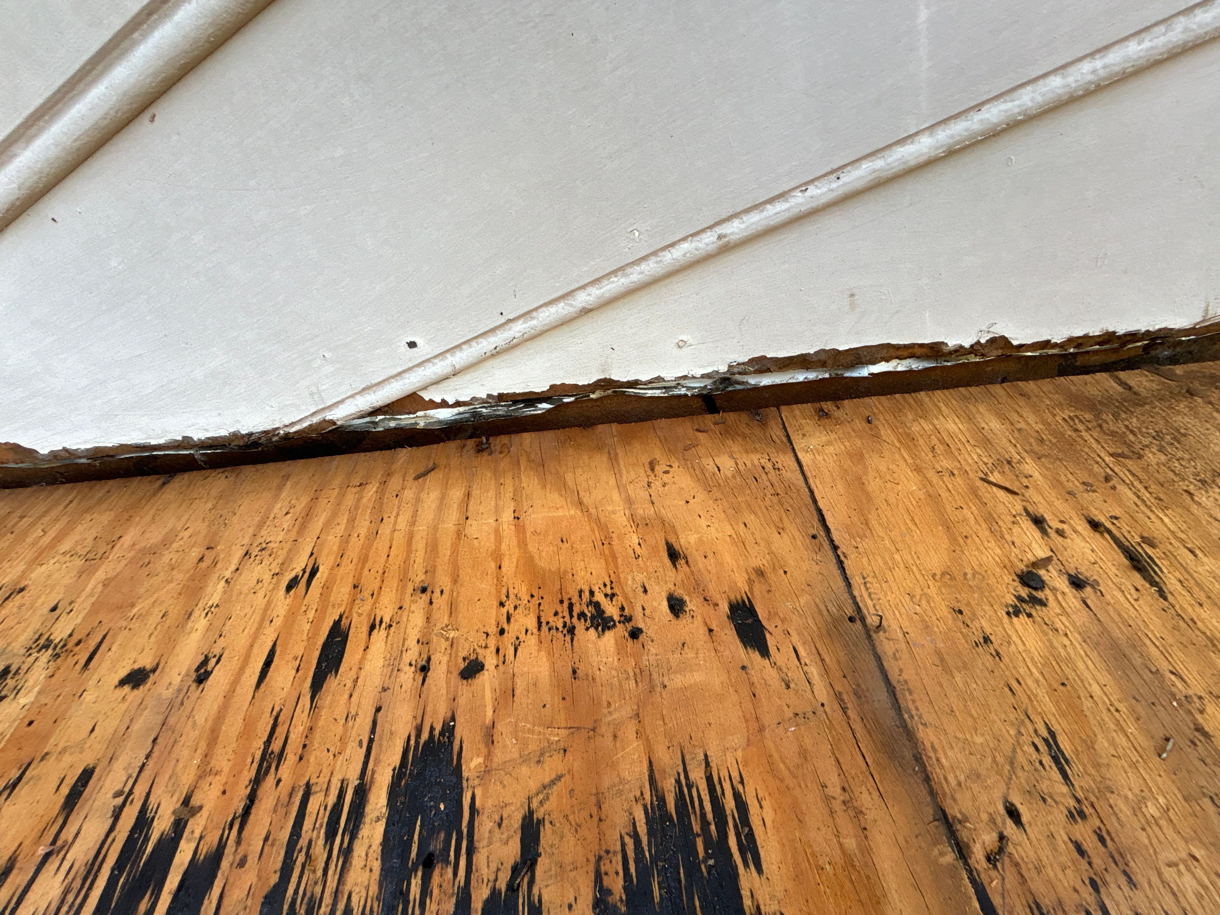 Missing Step flashings by Deerfield Roofing LLC