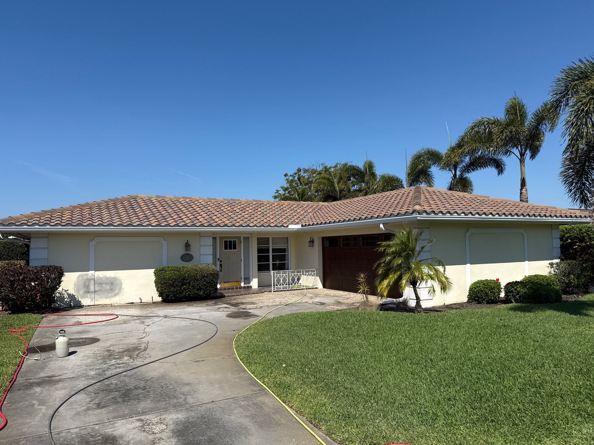 Concrete Tile Roof Cleaning in Village Green – Bradenton, FL | No Walking on Tiles! by Sunshine AquaWash