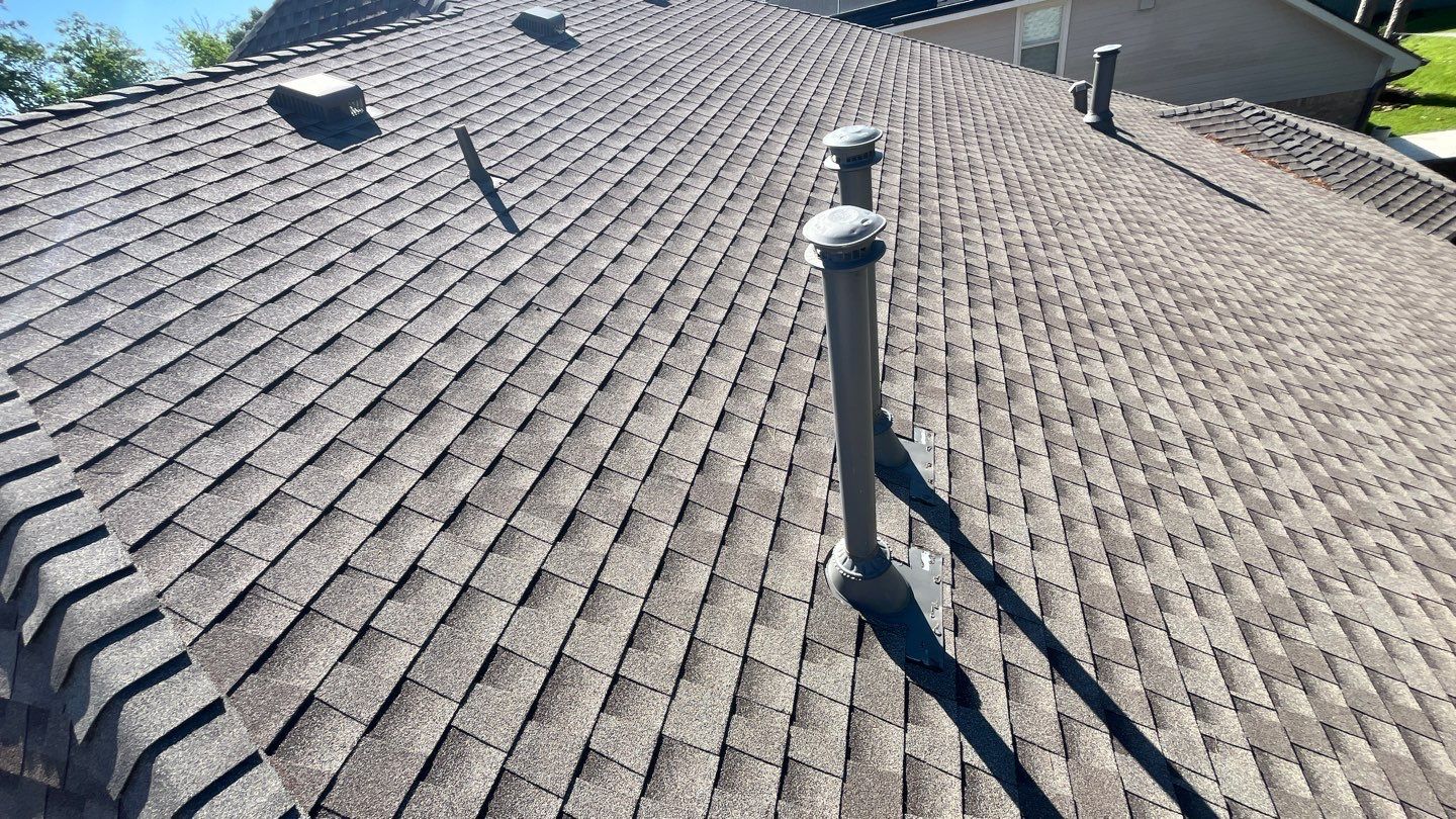 GAF HDZ - Weathered Wood by Elite Roofing LLC