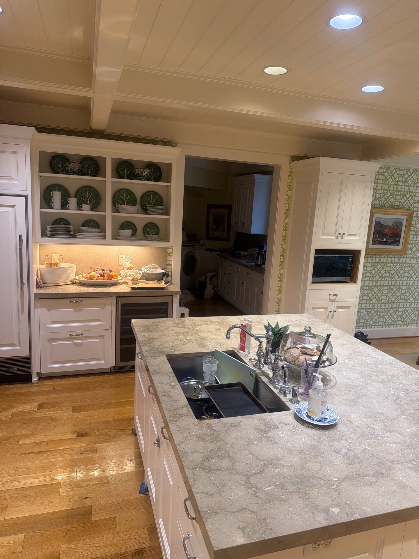 House Cleaning and Maid Service in Dunthorpe Portland by Cloud 9 Professional Cleaning Services