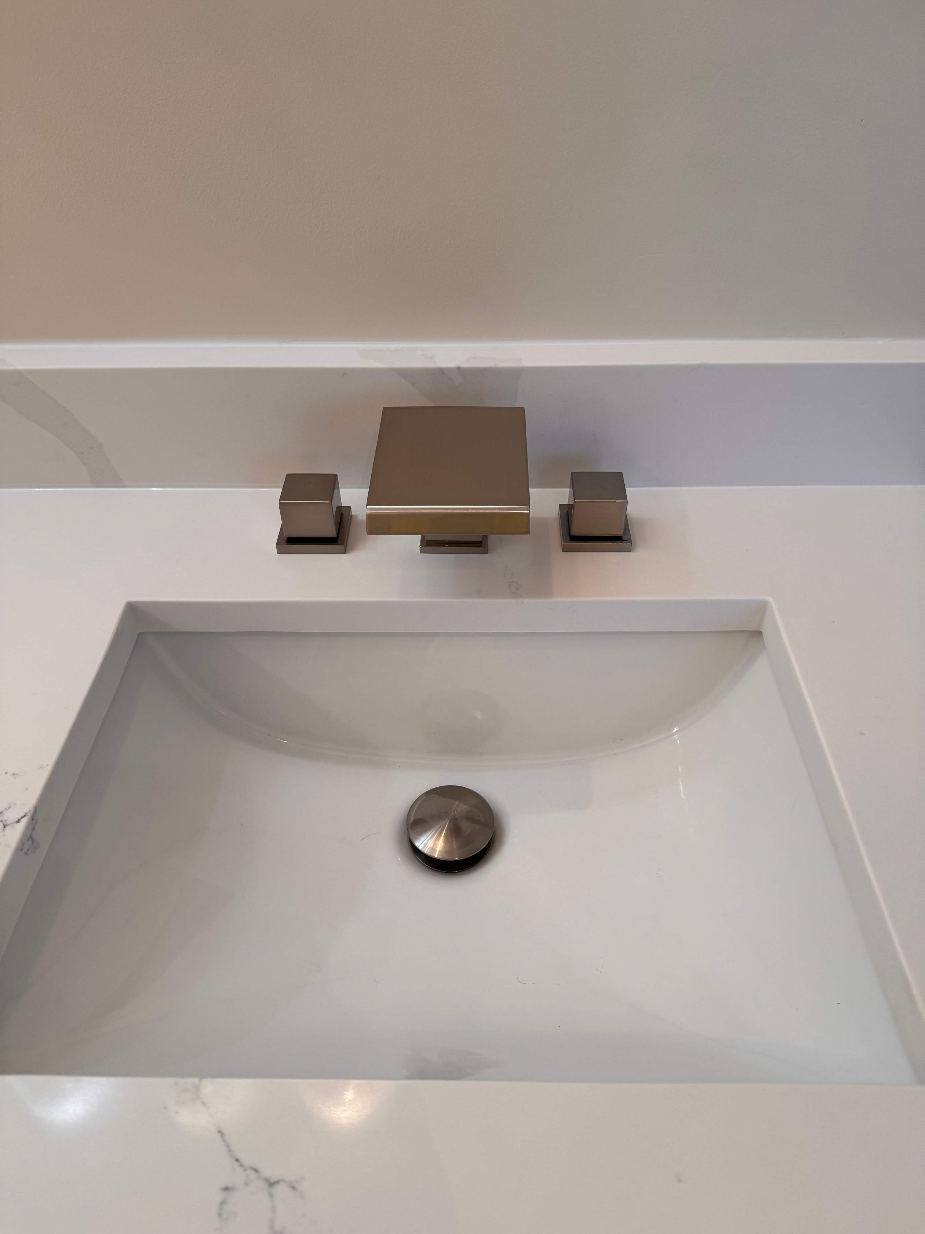 Master bathroom renovation by Prudencio