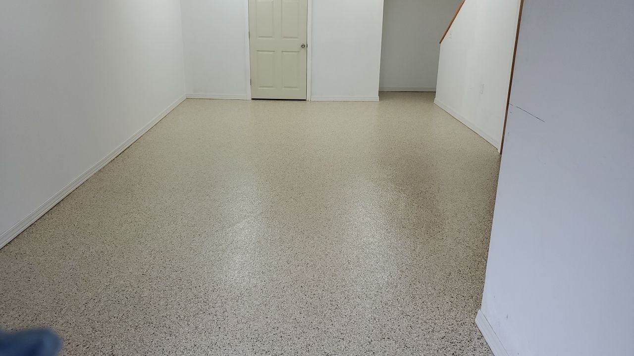 Garage in Nashua, NH 03063 by Symphony Concrete Coatings