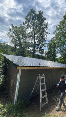 Residential Roofing Installation using Metal