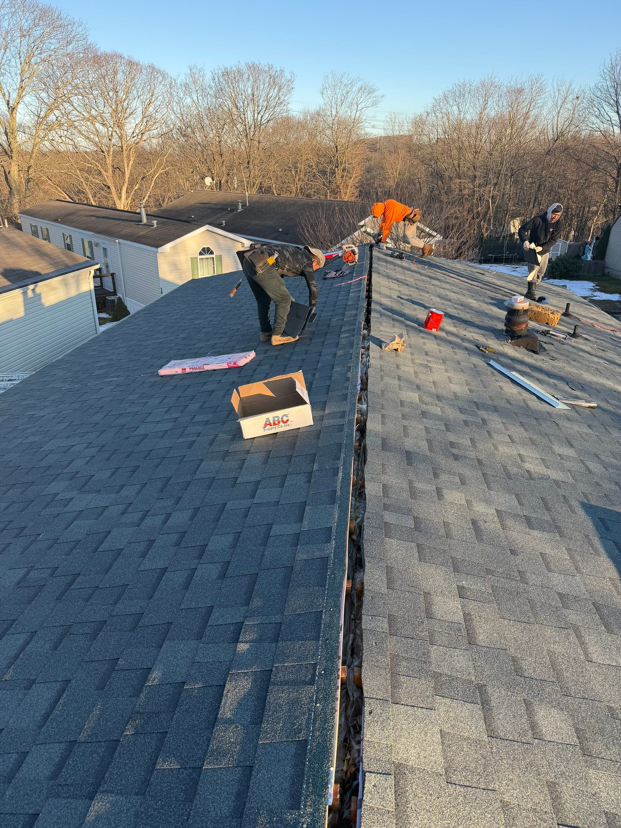 Owens Corning Oakridge: Estate Gray in Uncasville by Golden Shield Roofing