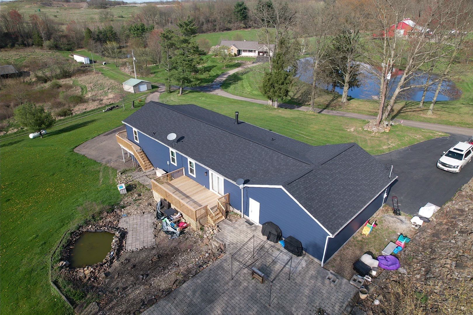 Dundee, Ohio Shingle Roof, Siding, Stone and Deck Installation by Pine Ridge Roofing LLC
