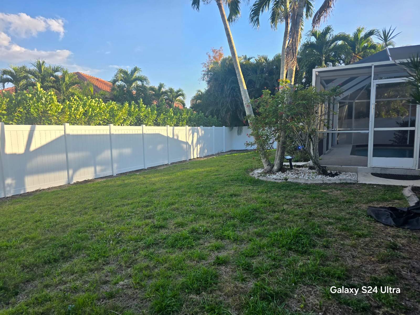 Full Residential Vinyl Privacy Fence Installation in Cape Coral by True Fence LLC