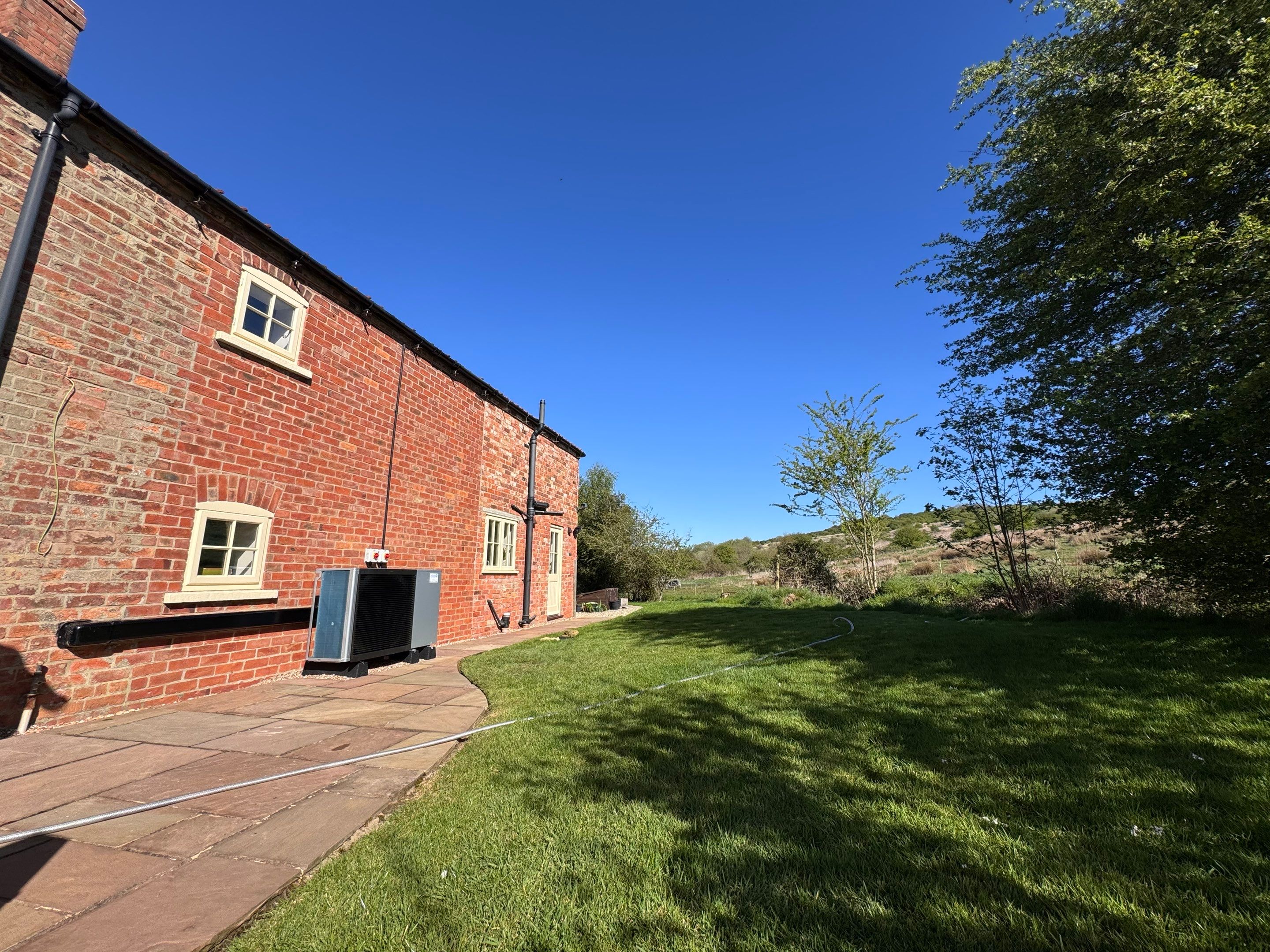 🌿 Project Spotlight | Renewable Heating with Real Style by Elite Services Group Ltd