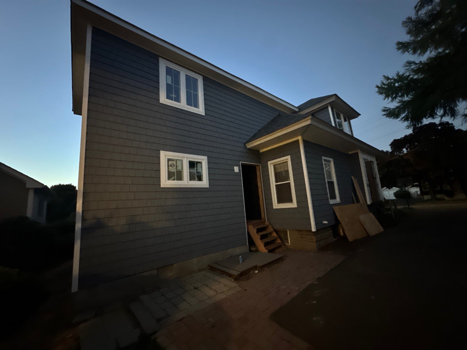 Residential Roofing Installation using Owens Corning TruDefinition Duration - Estate Gray & Flagstone Cedar Impressions by A Plus Exterior