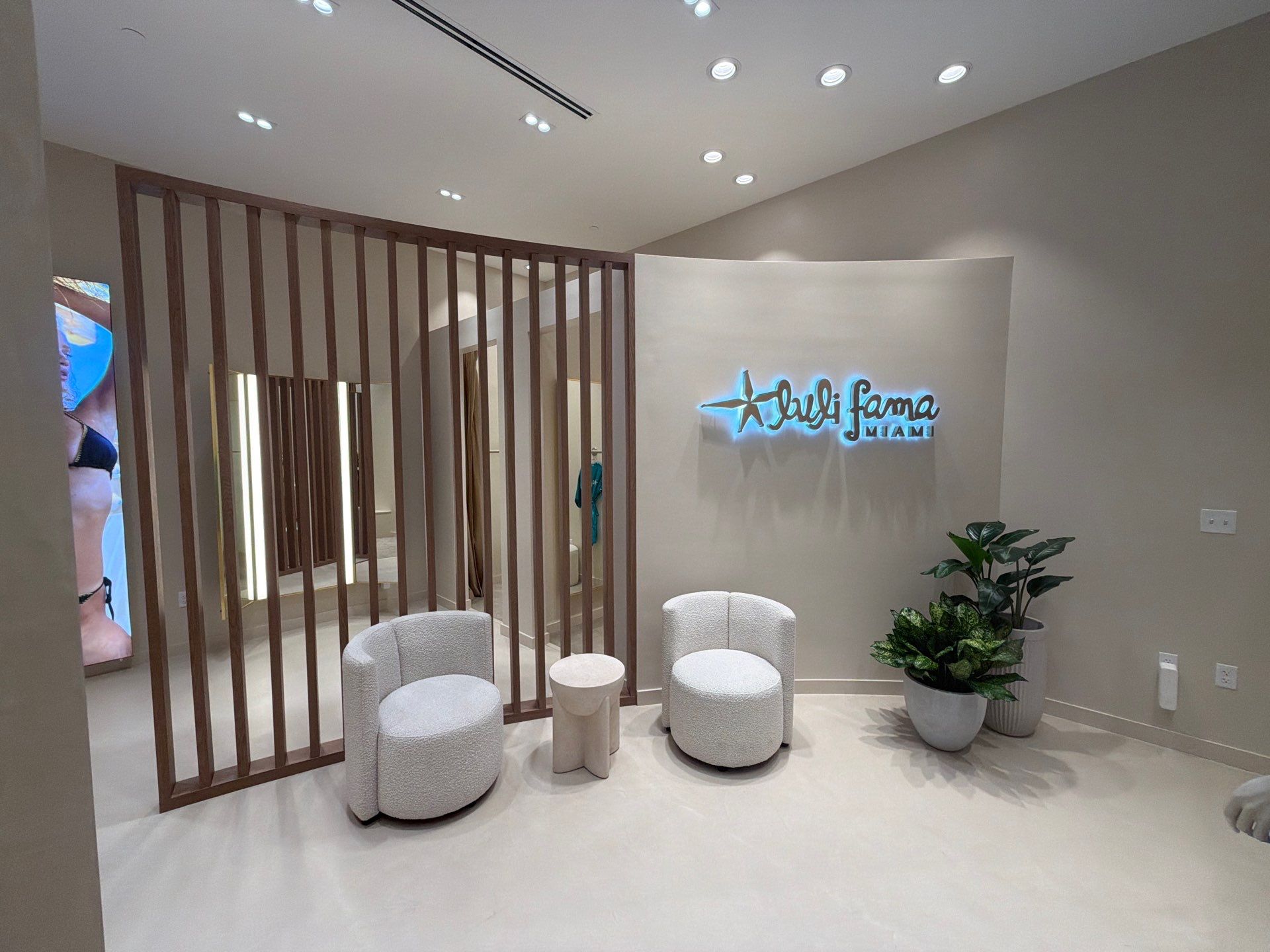Luli Fama - Dadeland Mall by Seamless Surfaces