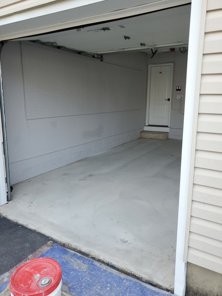 Garage Floor in Mt. Everest, Walls/Ceiling in White by Spectrum Painting, LLC