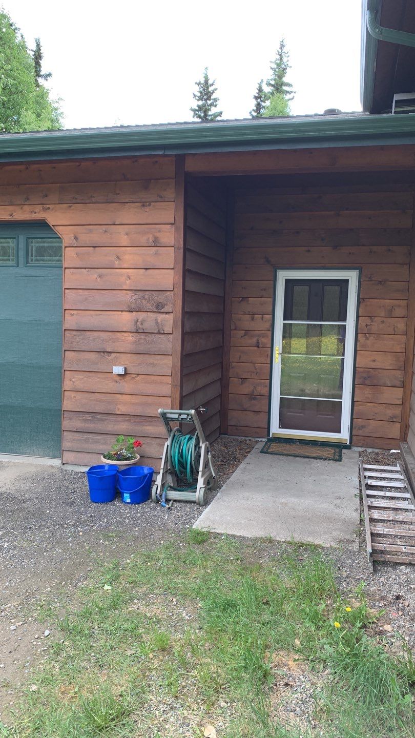 Wood Siding Restoration by Midnight Sun Painting