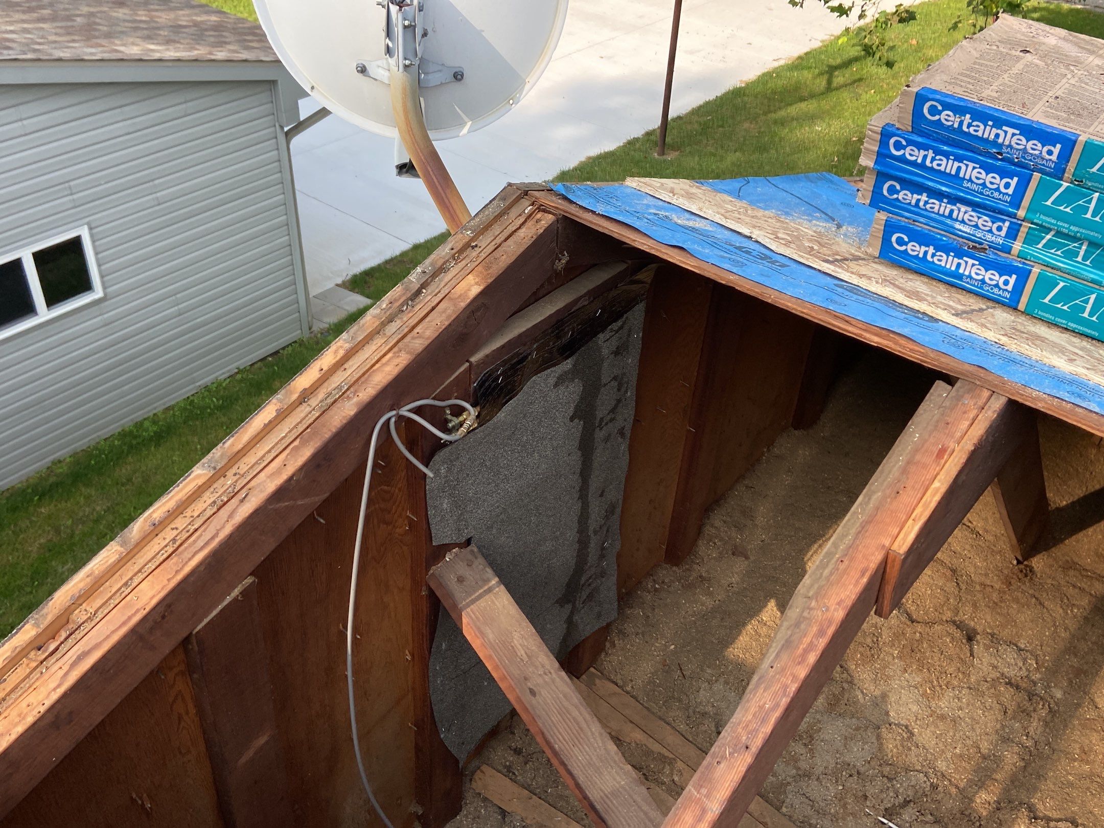 Roof Replacement using CertainTeed Landmark by 180 Contractors