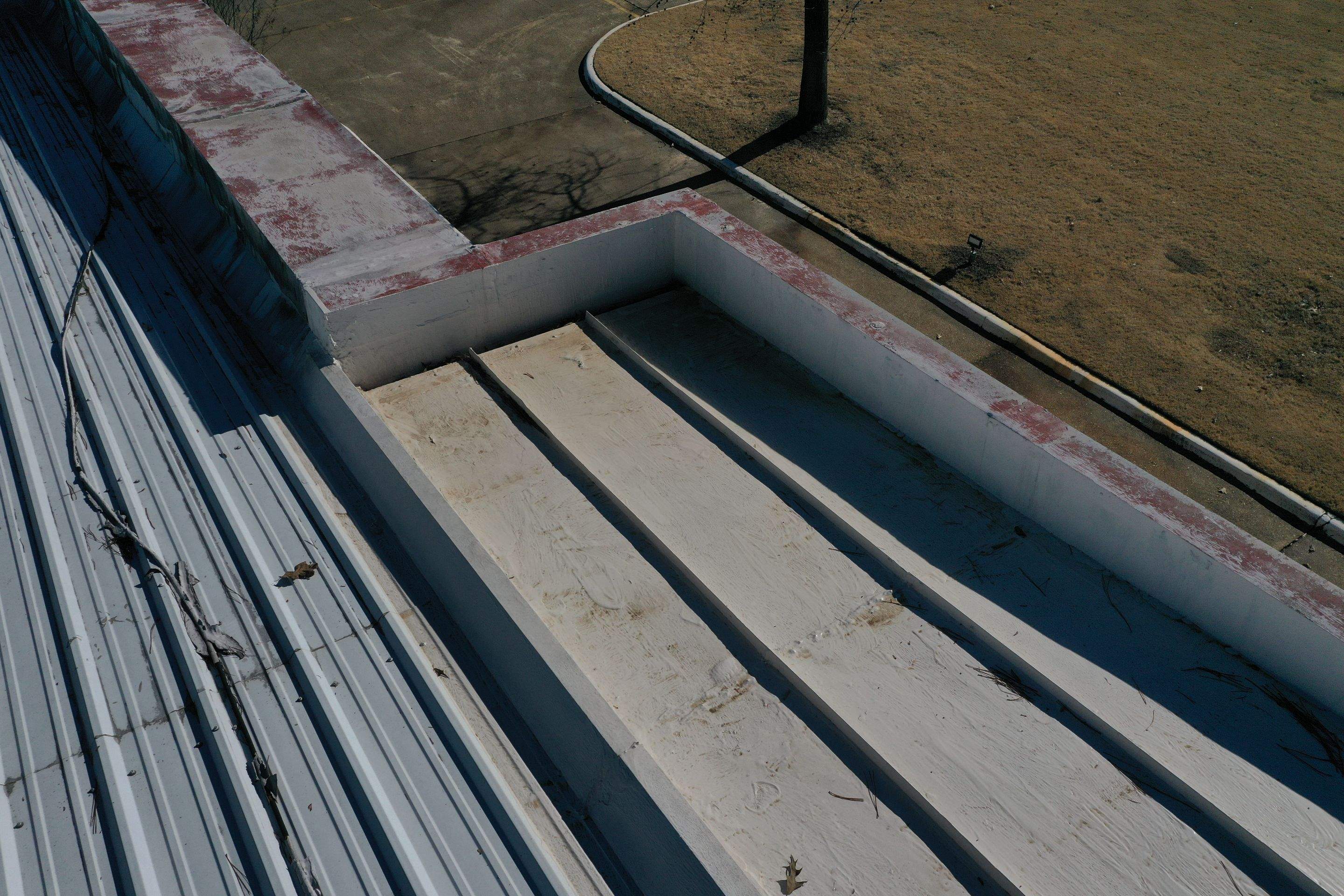 Office Building in Texarkana by Hostetler Roofing