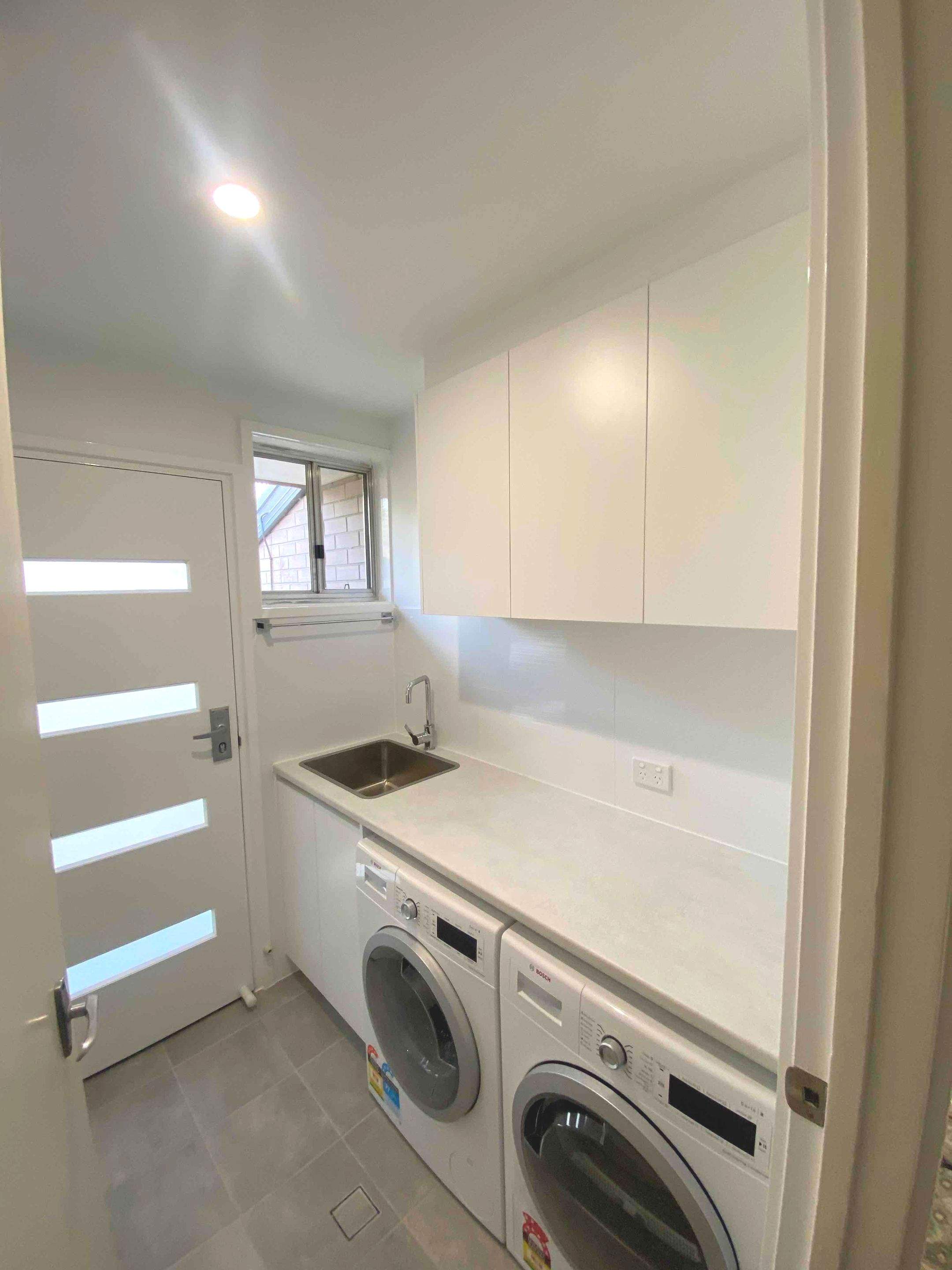 Main Bathroom, Toilet & Laundry Renovation by Re-seal Bathrooms