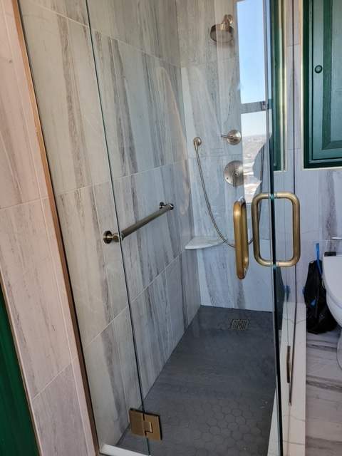 Sheridan road Bathroom remodel by Punch List