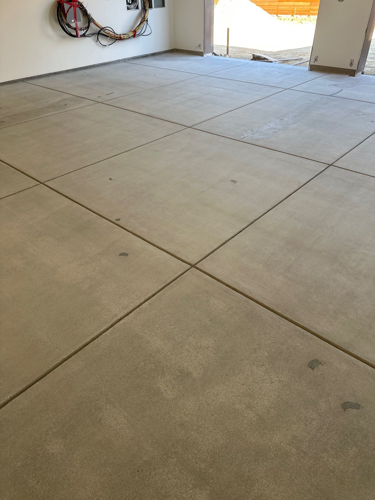 Multi-Bay Garage Polyurea Floor Coating in San Luis Obispo by MGP Coatings