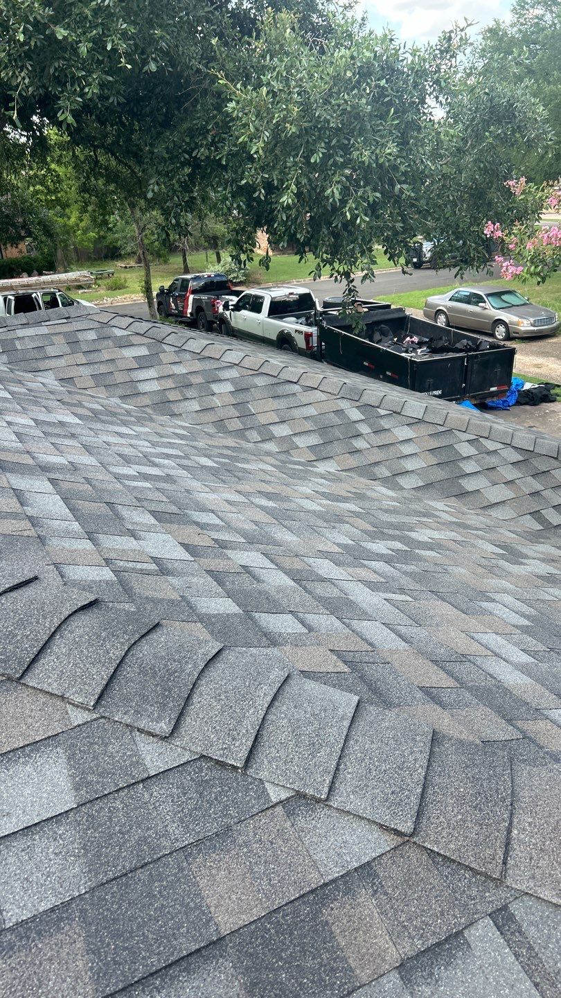 Williamsburg Gray - Owens Corning TruDefinition Duration by RoofsOnly.com