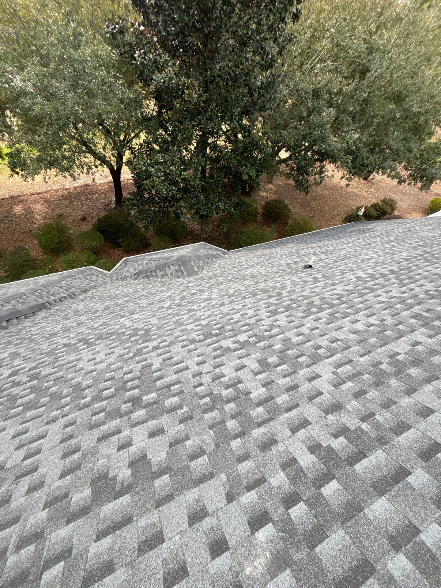 GAF HDZ - Charcoal by Linta Roofing Inc
